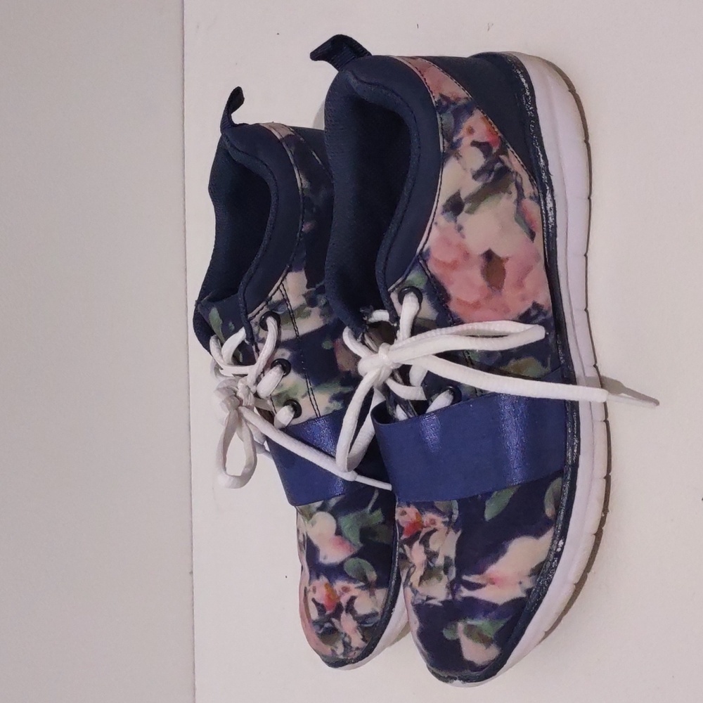 ShoeDazzle blue and pink floral shoe sneaker size 6.5 women flowers - Picture 5 of 11